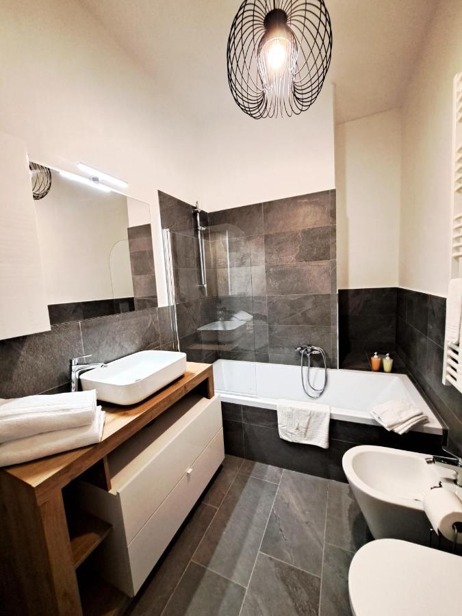 Milano Studio B Bagian luar foto