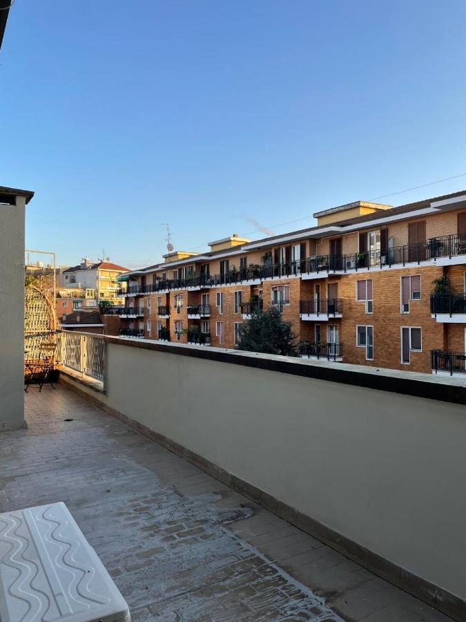 Milano Studio B Bagian luar foto